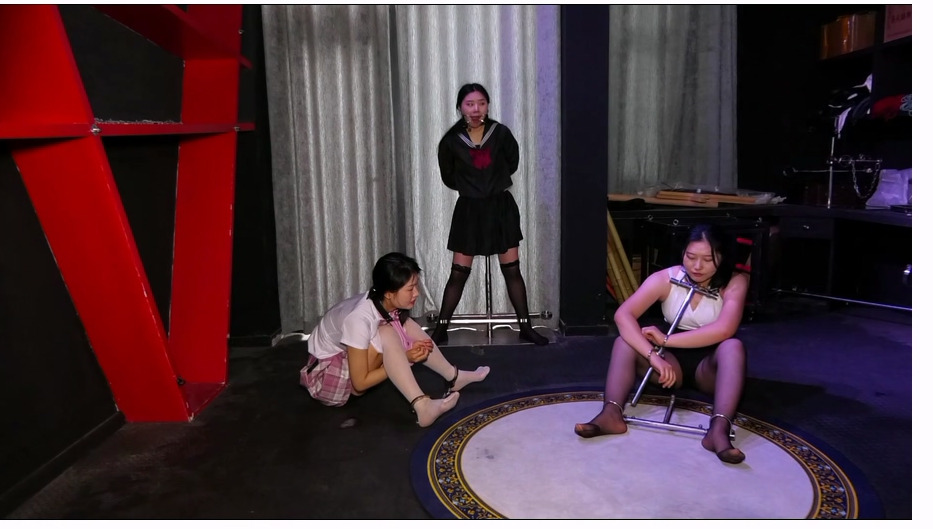 SJSZ702-胜景影视 三女M金属拘束固定